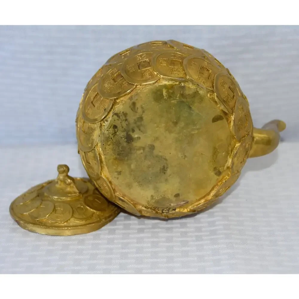 Unbranded chinese coin